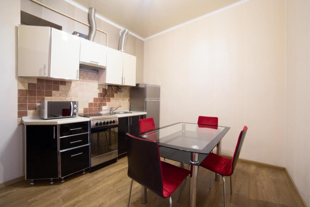 Lux Apartment On Virmenska 3- With 2 Separate Bedrooms Львів Екстер'єр фото