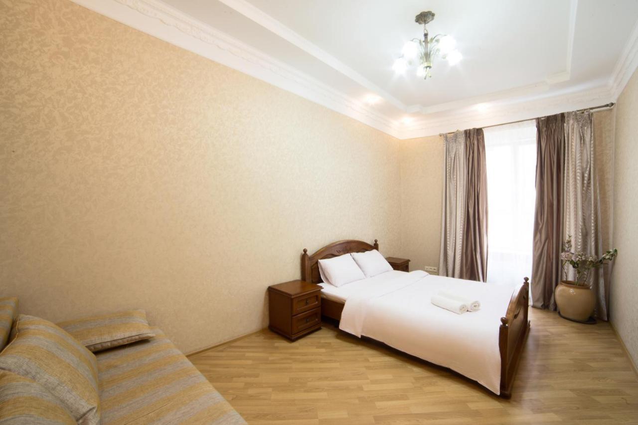 Apartment On Virmenska 3, With 2 Separate Bedrooms Львів Екстер'єр фото